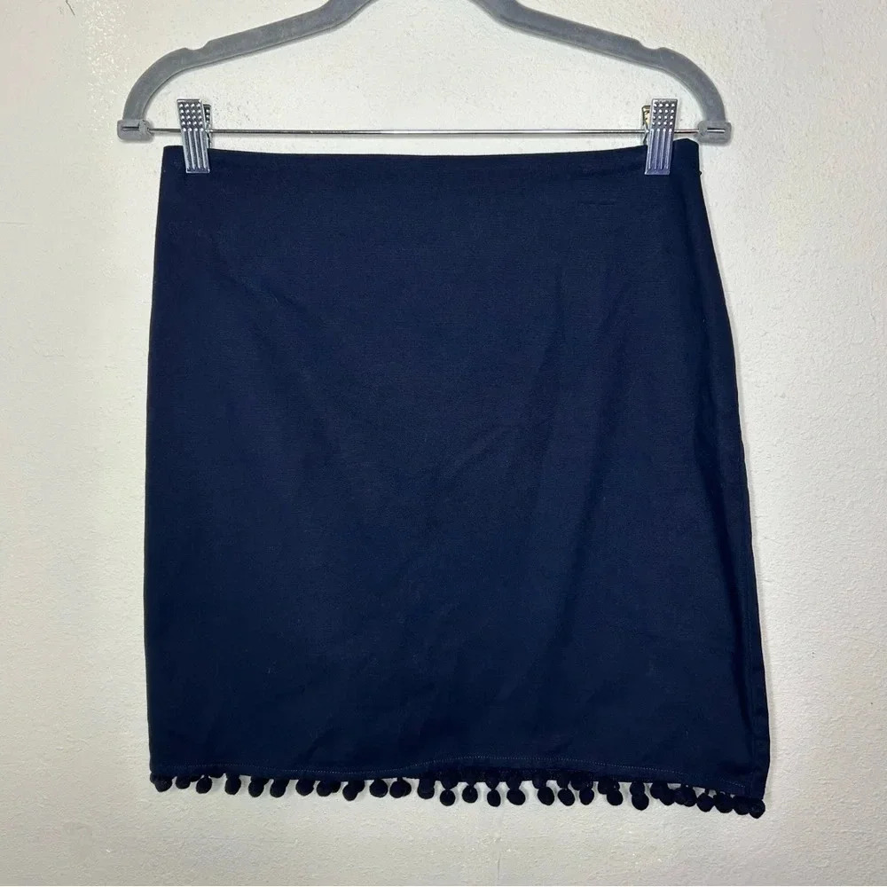 Talbots Navy Skirt with Poms on the bottom Size 4 Petite